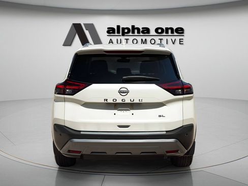 Used 2023 Nissan Rogue SL w/ SL Premium Package FWD image 8