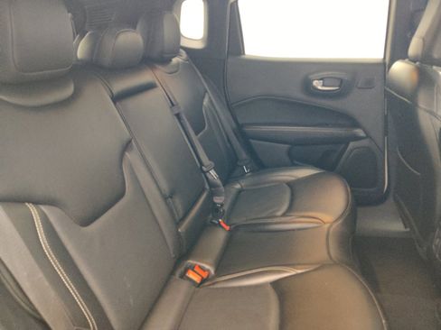 Used 2021 Jeep Compass Latitude w/ Sun and Sound Group AWD/4WD image 19