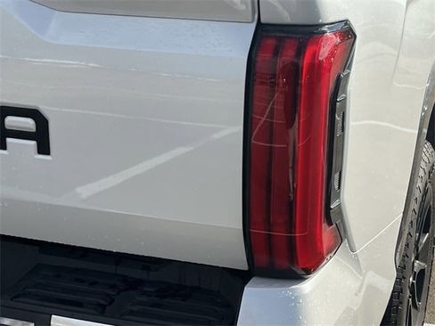 Used 2023 Toyota Tundra Limited image 7
