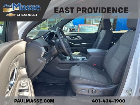 Used 2023 Chevrolet Traverse LT w/ Rear Camera Mirror Package AWD/4WD image 17