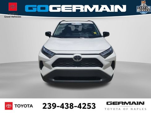 Used 2025 Toyota RAV4 XLE w/ Convenience Package FWD image 3