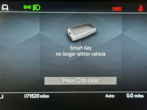 Used 2023 Land Rover Discovery Metropolitan Edition AWD/4WD image 15