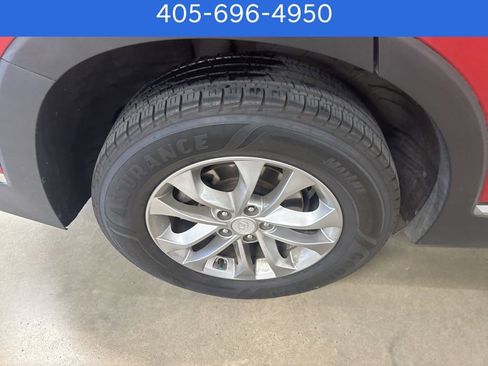 Used 2020 Hyundai Santa Fe SE w/ Cargo Package image 8