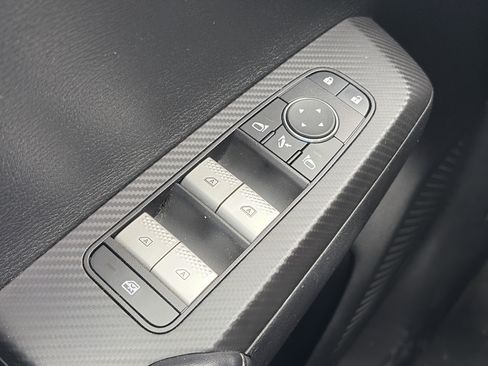 Used 2024 Mitsubishi Outlander SE AWD/4WD image 27