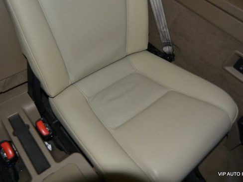 Used 2011 Volvo XC90 3.2 image 31