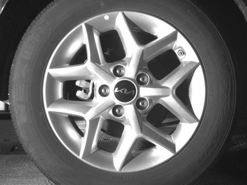 Used 2025 Kia Soul LX w/ LX Technology Package FWD image 22