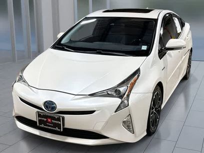 Used 2016 Toyota Prius Four w/ Advanced Technology Package