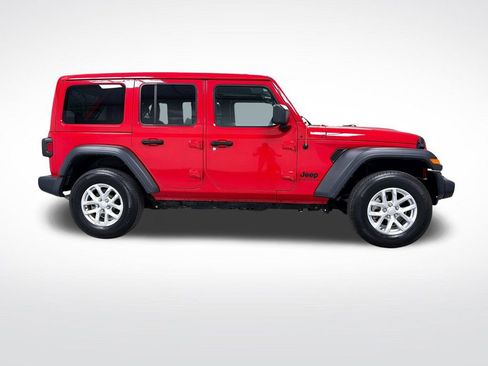 Used 2023 Jeep Wrangler Unlimited Sport w/ Sun And Sound Package AWD/4WD image 2