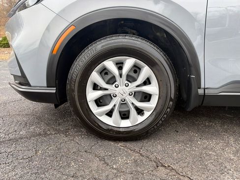 Certified 2025 Honda CR-V LX image 27