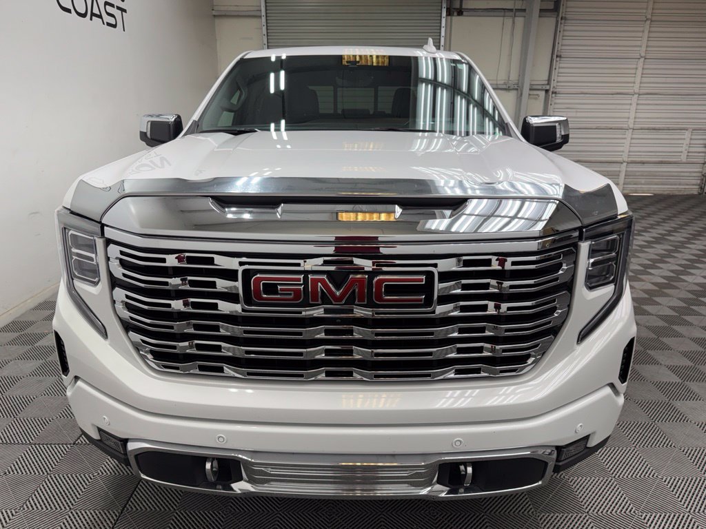 Used 2024 GMC Sierra 1500 Denali AWD/4WD image 9