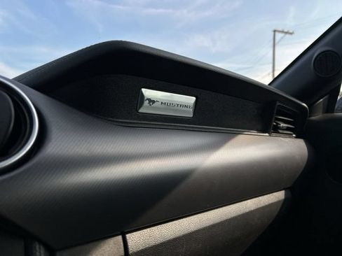 Used 2018 Ford Mustang GT Premium w/ Equipment Group 401A RWD image 34
