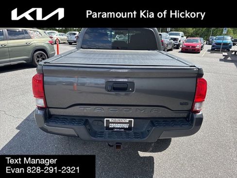 Used 2017 Toyota Tacoma TRD Sport w/ Tow Package (A/T) AWD/4WD image 6