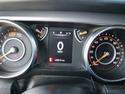Used 2023 Jeep Wrangler Unlimited Sport AWD/4WD image 21