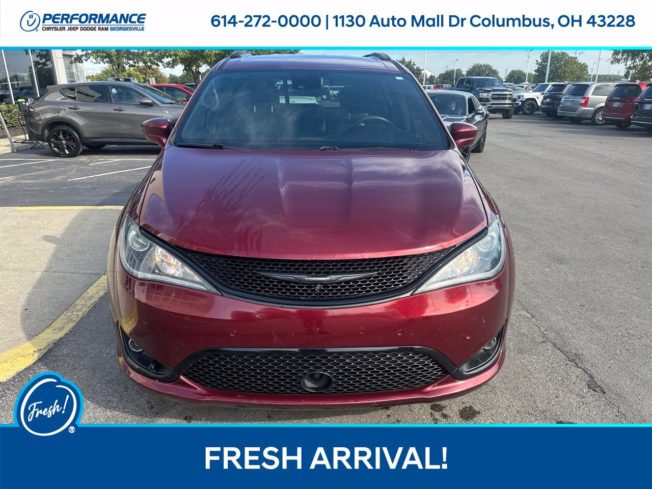 Used 2019 Chrysler Pacifica Touring-L Plus w/ Advanced Safetytec Group FWD image 9