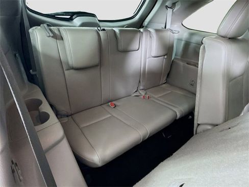 Used 2017 Toyota Highlander Limited image 28