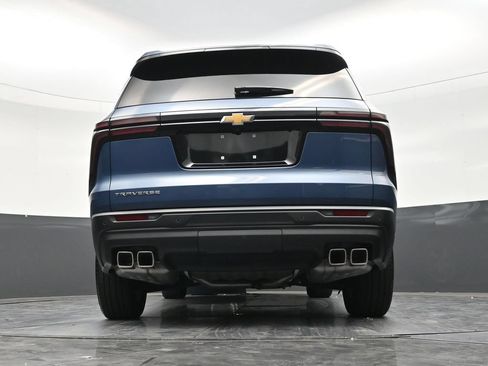 Used 2024 Chevrolet Traverse LS FWD image 24