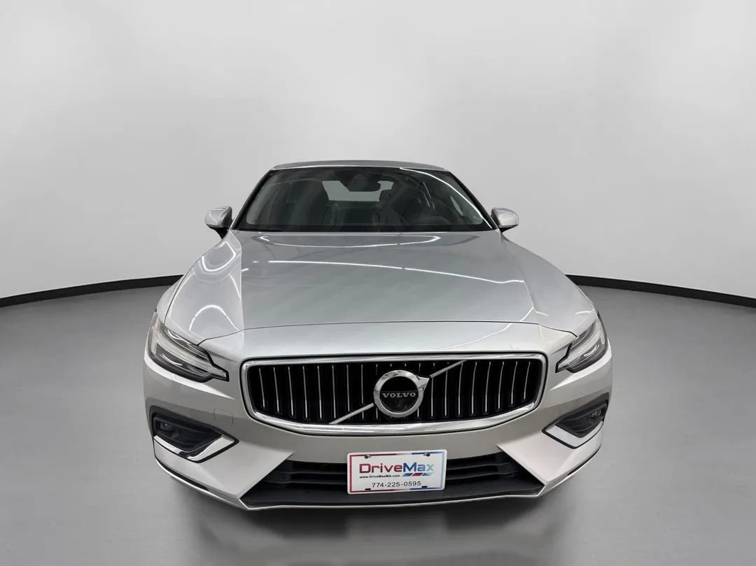 Used 2022 Volvo S60 B5 Inscription AWD/4WD image 2