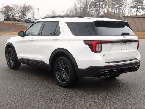 New 2026 Ford Explorer ST w/ Sun And Sound Package image 5