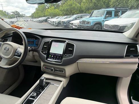 Used 2023 Volvo XC90 B5 Plus AWD/4WD image 20