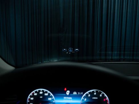 New 2026 Mercedes-Benz GLS 450 4MATIC image 18