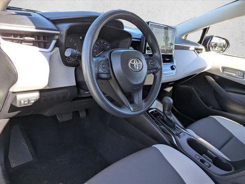 Used 2025 Toyota Corolla LE image 9