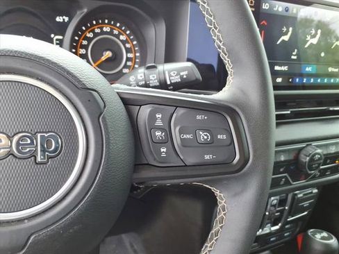 Used 2025 Jeep Wrangler Unlimited Sport AWD/4WD image 20