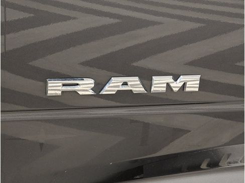 Used 2021 RAM 3500 Big Horn w/ Level 1 Equipment Group AWD/4WD image 4