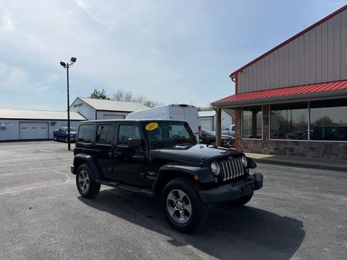 Used 2017 Jeep Wrangler Unlimited Sahara w/ Connectivity Group image 1
