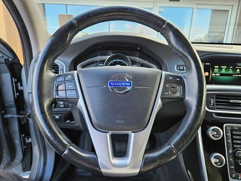 Used 2016 Volvo V60 T5 Cross Country Platinum w/ Climate Package AWD/4WD image 24