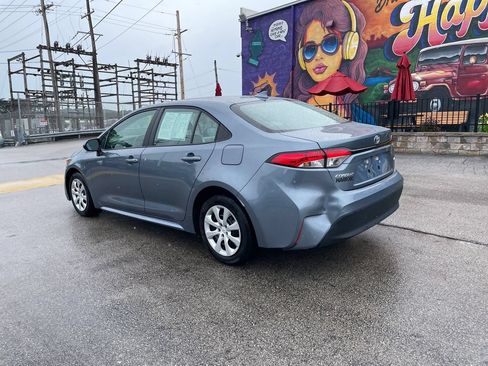 Used 2025 Toyota Corolla LE FWD image 3