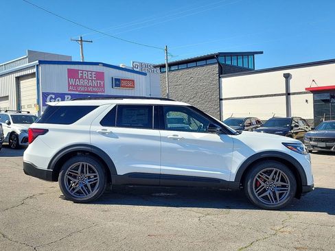 New 2026 Ford Explorer ST w/ Sun And Sound Package AWD/4WD image 6