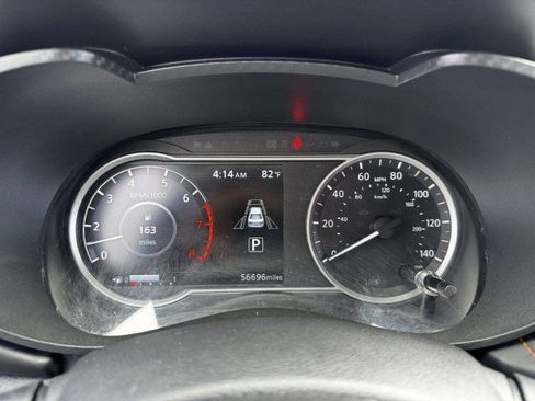 Used 2021 Nissan Versa SR image 21