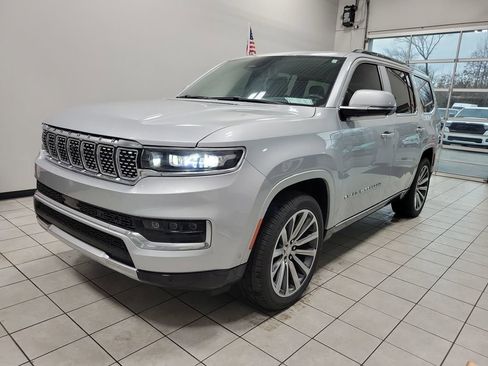 Used 2022 Jeep Grand Wagoneer Series II w/ Convenience Group III image 2