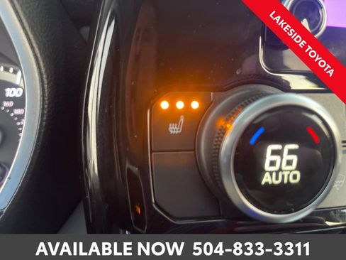 Used 2023 Toyota Highlander L image 35