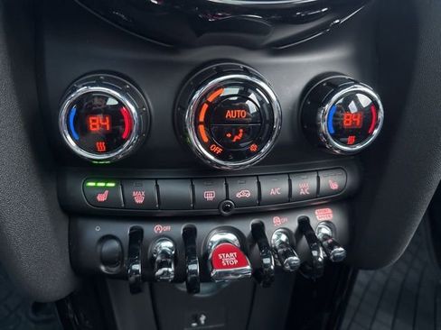 Used 2023 MINI Cooper S w/ Signature Upholstery Package image 19