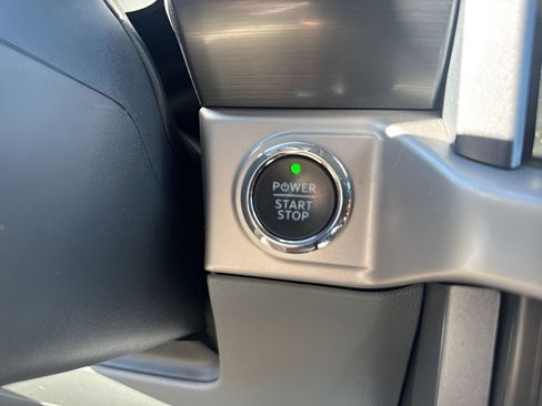 Used 2023 Ford F150 Lightning XLT image 22