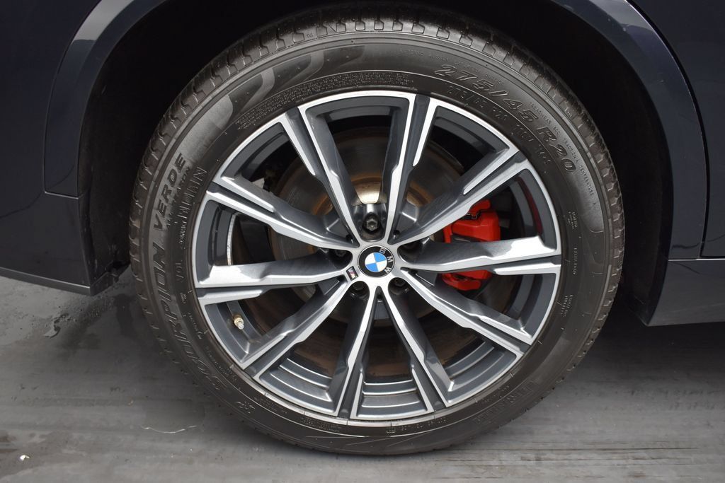 Used 2023 BMW X5 xDrive40i w/ M Sport Package AWD/4WD image 16