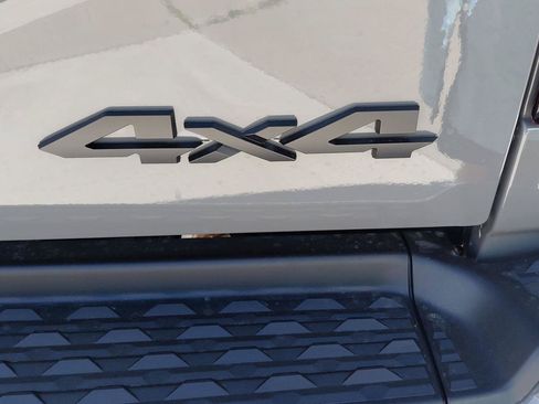 New 2026 RAM 2500 Big Horn AWD/4WD image 18