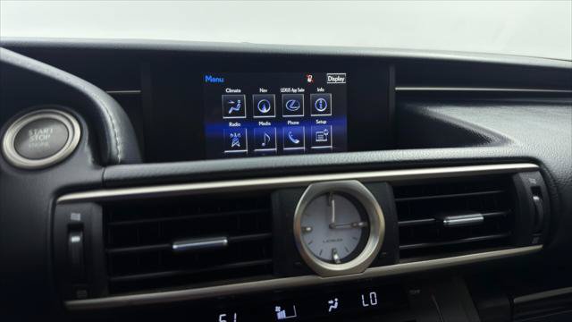 Used 2015 Lexus RC 350 w/ Luxury Package RWD image 24