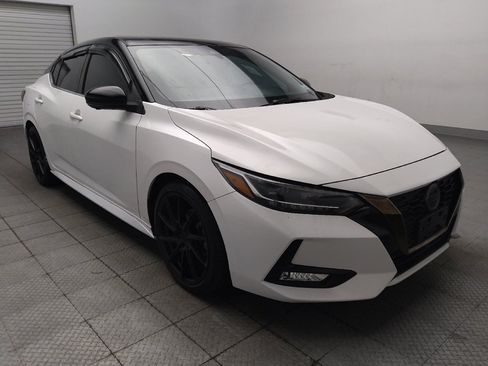 Used 2020 Nissan Sentra SR w/ Premium Package FWD image 13