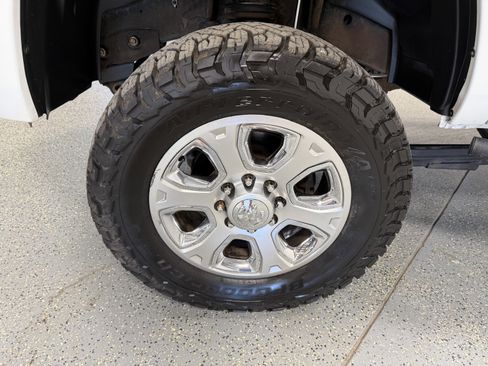 Used 2016 RAM 2500 SLT image 29