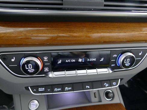 Certified 2022 Audi Q5 2.0T Premium w/ Convenience Package AWD/4WD image 20