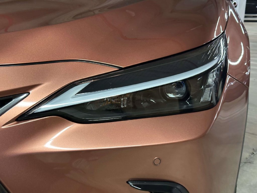 Used 2025 Lexus NX 250 AWD w/ Accessory Package (2T) image 9