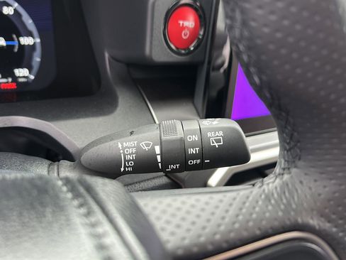 Used 2025 Toyota 4Runner TRD Off-Road Premium image 33