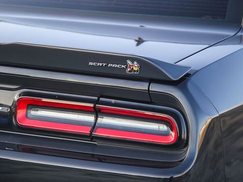 Used 2020 Dodge Challenger R/T Scat Pack image 10