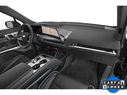 Used 2026 Cadillac Vistiq Platinum w/ LPO, Floor Liner Package AWD/4WD image 17