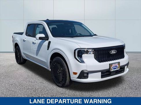 Certified 2025 Ford Maverick Lobo AWD/4WD image 7