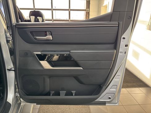Used 2025 Toyota Tundra Limited image 50