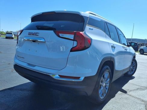Used 2022 GMC Terrain SLT w/ Tech Package FWD image 37