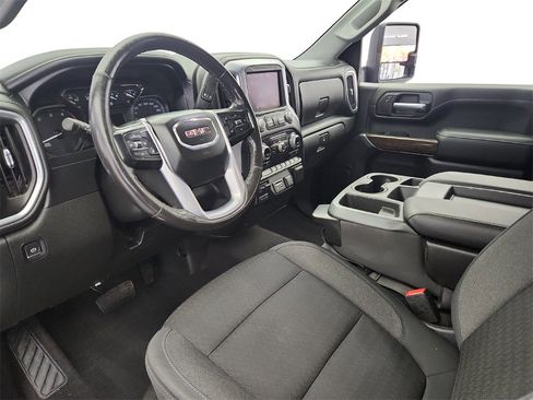 Used 2020 GMC Sierra 2500 SLE image 10